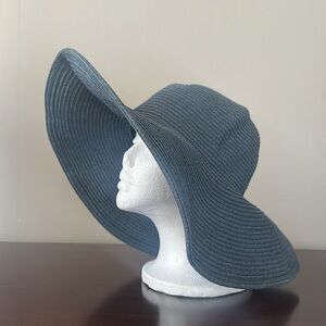 J. Crew Womens Navy Wide Brim Floppy Straw Hat Resortwear Beach Preppy Vacation